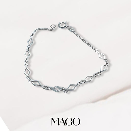 https://cdn.shopify.com/s/files/1/0574/0498/1387/files/a11_b7db73e2-281b-4c61-846d-d940335819bd.jpg?v=1647080479
