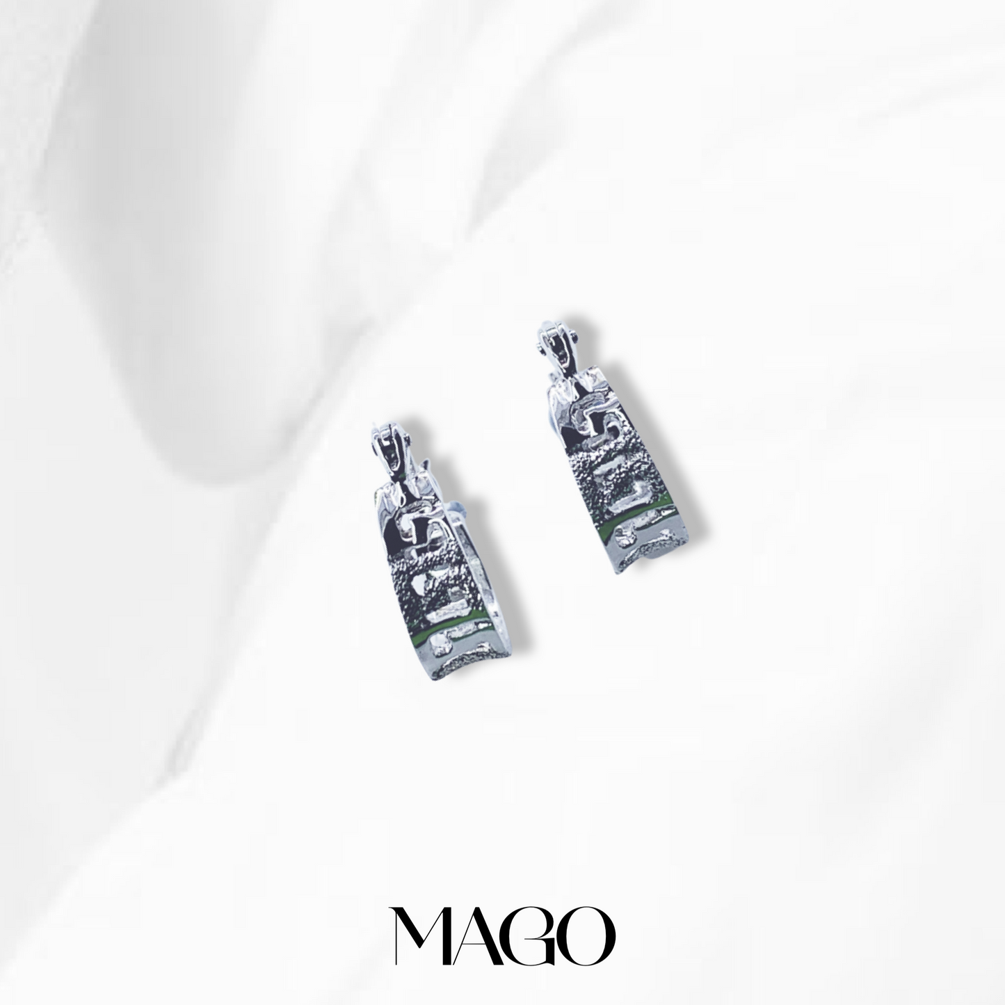 MAGO 925純銀耳環 - ET1002 「熔岩流光」肌理感純銀耳扣 | S925 寬版液態銀設計