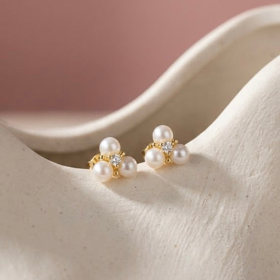 法式復古仿珍珠小花純銀耳環